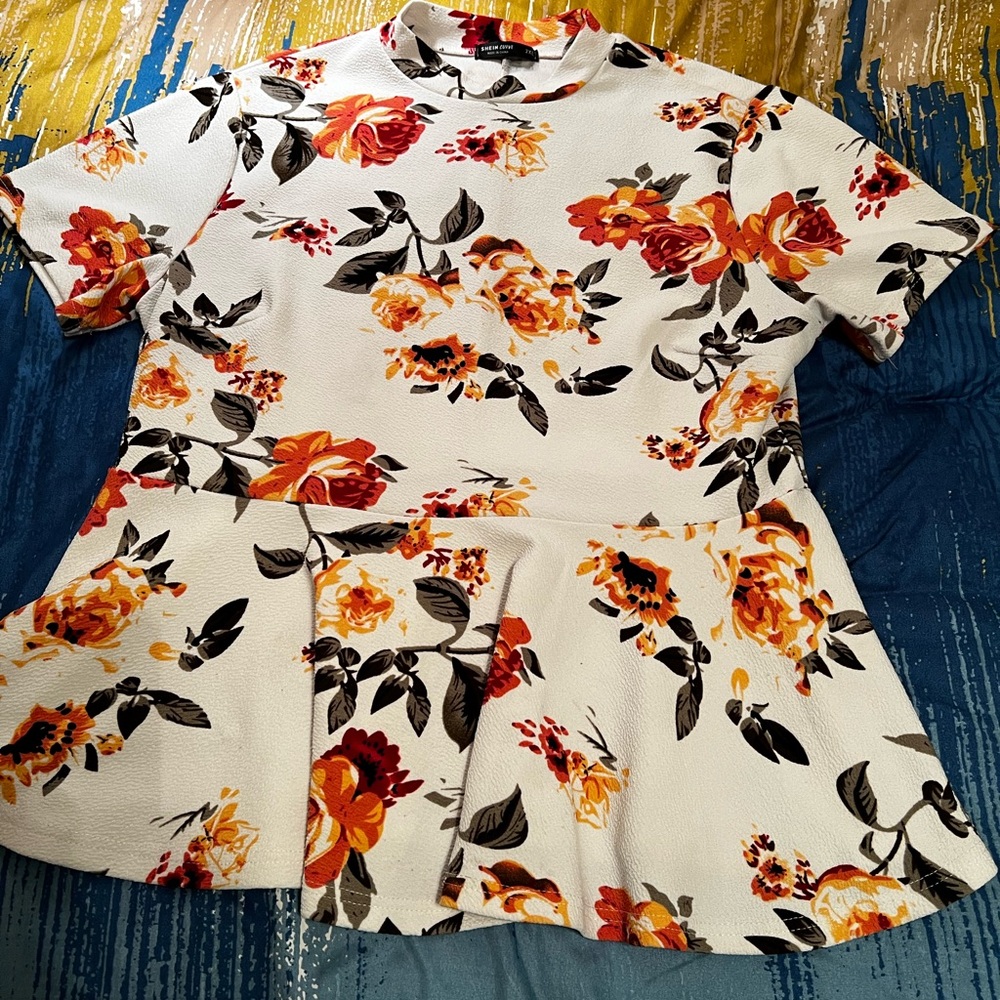 SHEIN White and Red Peplum Blouse with Mandarin Collar